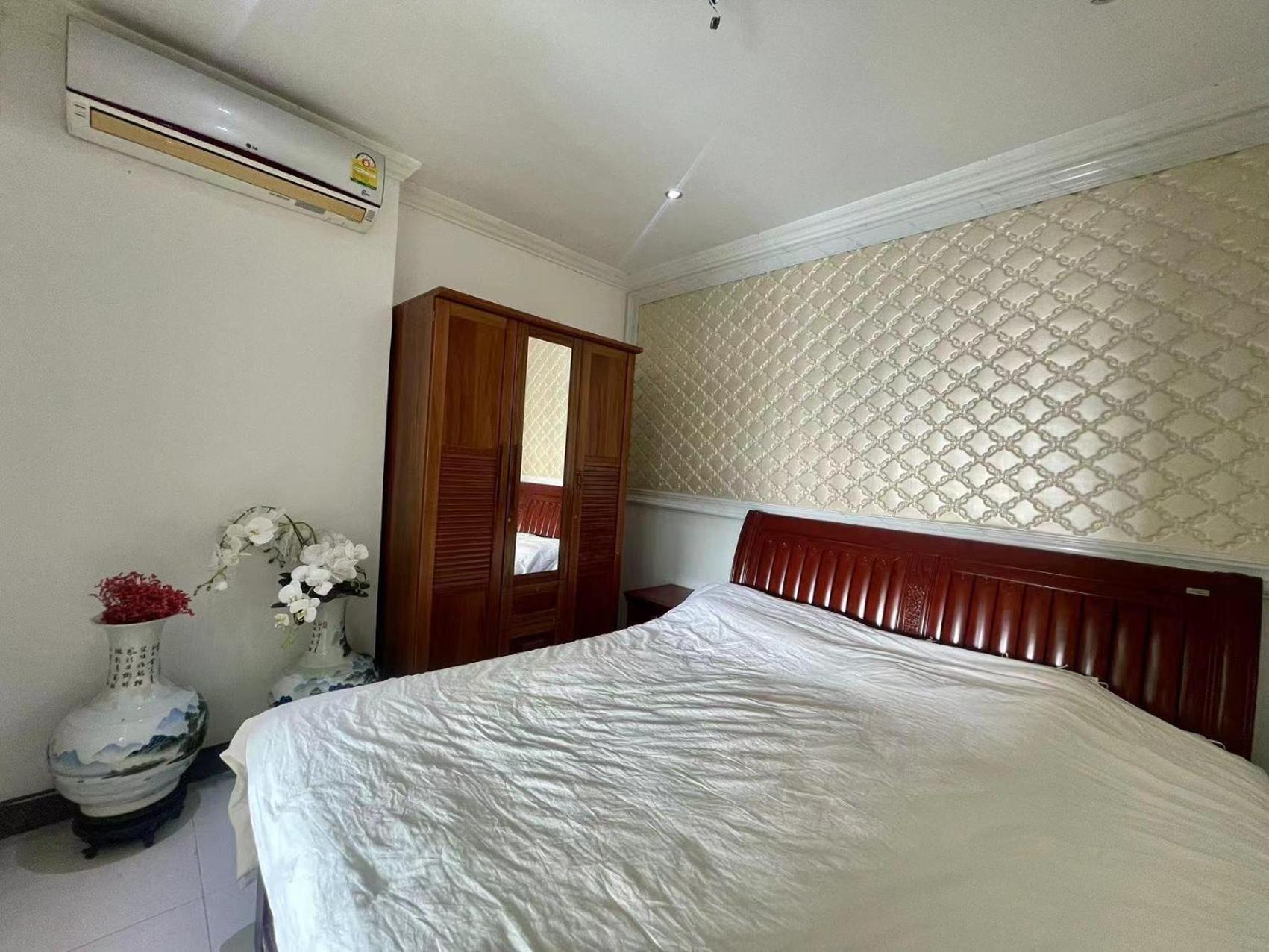 Beautiful Sea View Beach Front Condo Pattaya Exterior photo