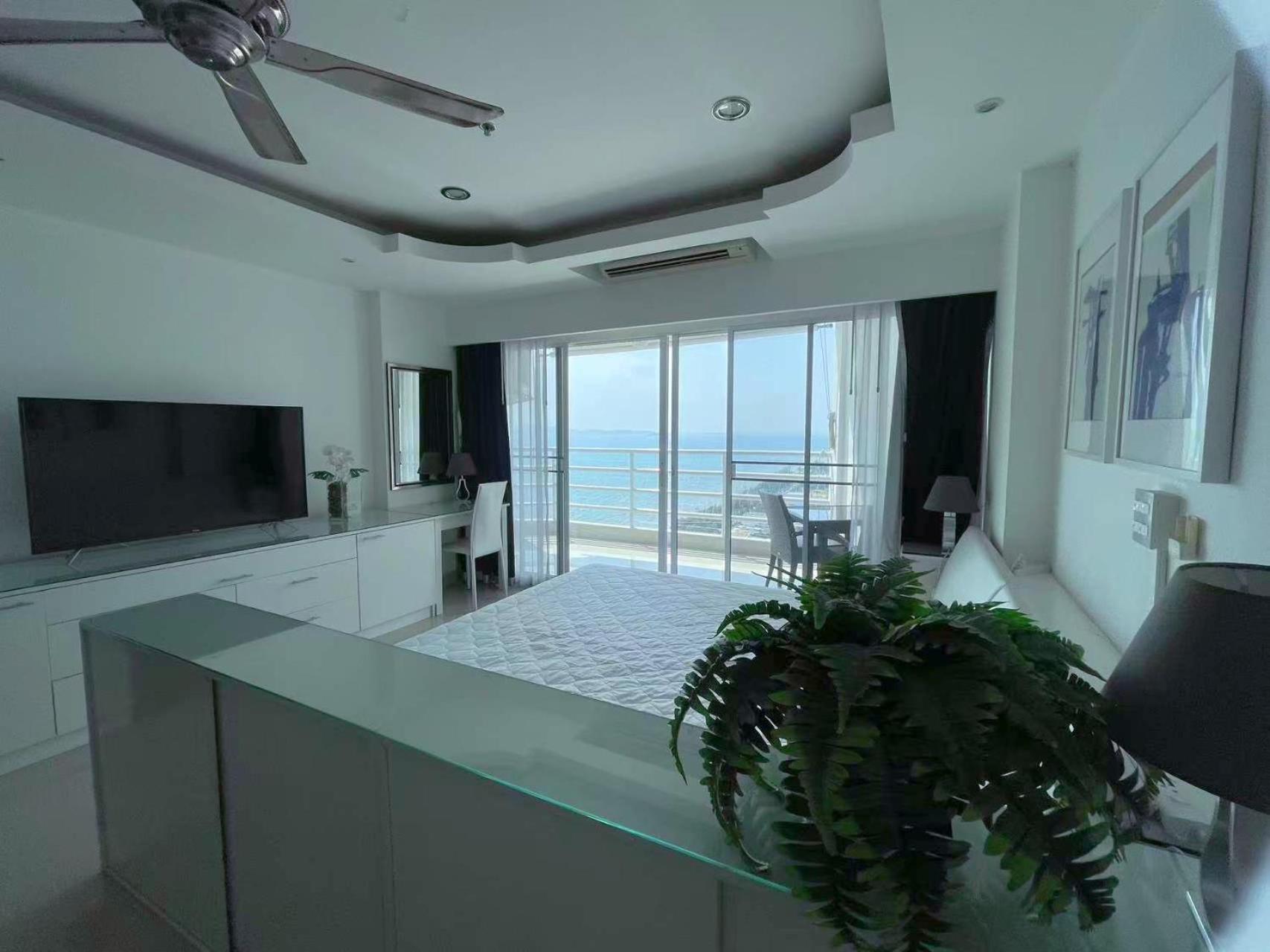Beautiful Sea View Beach Front Condo Pattaya Exterior photo